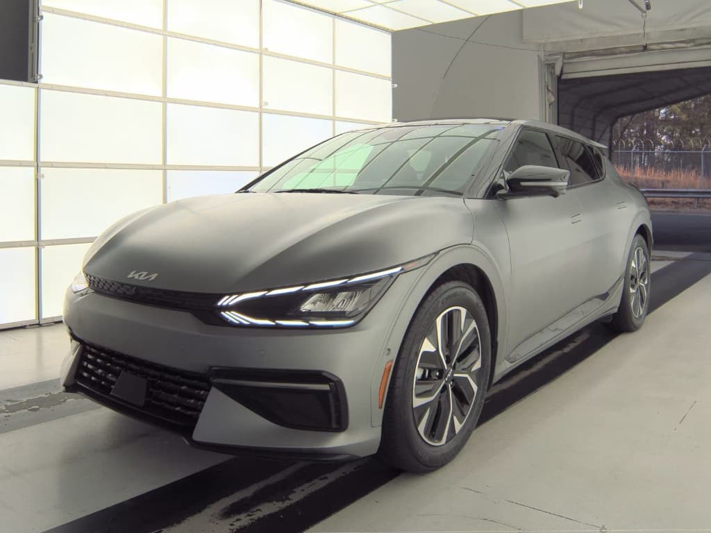 2024 Kia EV6 view 1