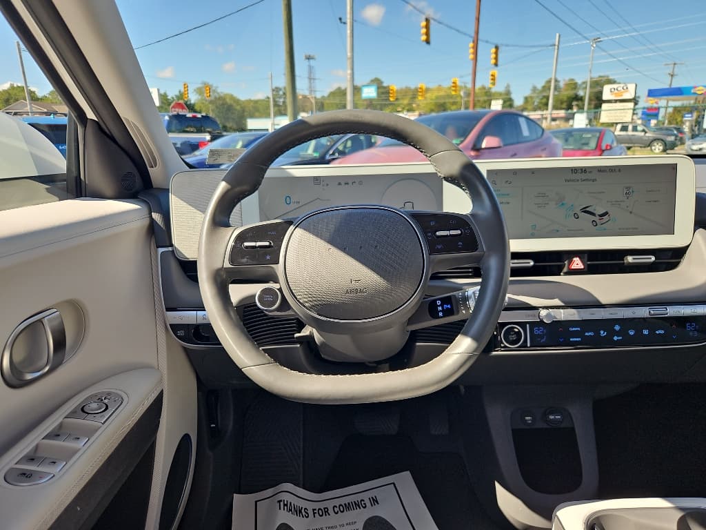 2023 Hyundai IONIQ 5 view 8