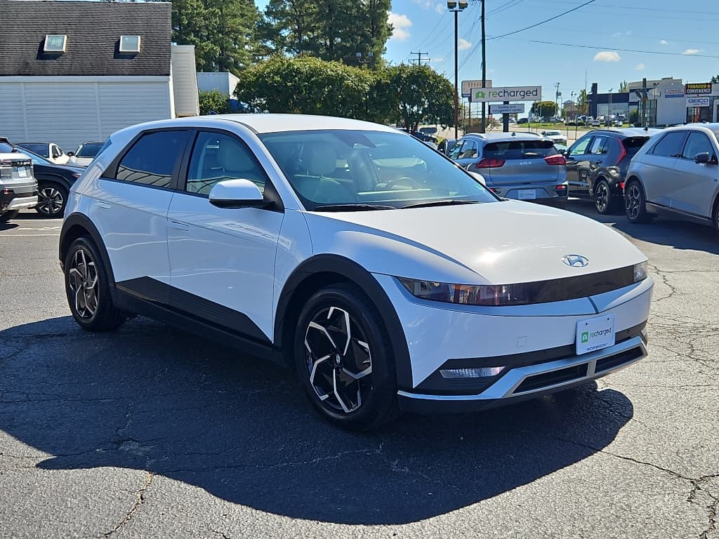 2023 Hyundai IONIQ 5 view 4
