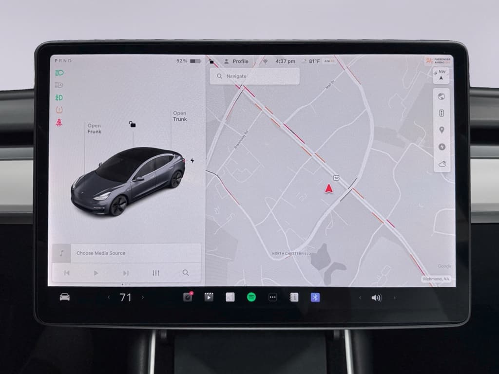2018 Tesla Model 3 view 9