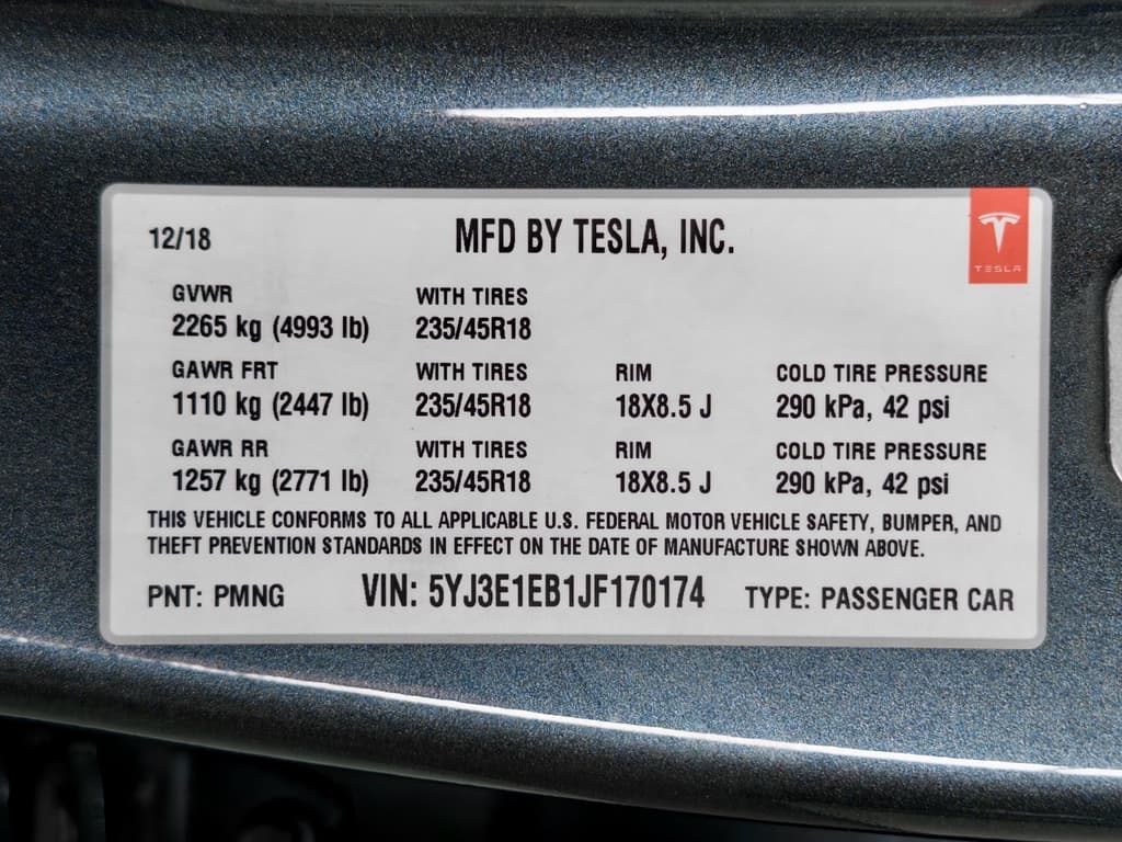 2018 Tesla Model 3 view 27