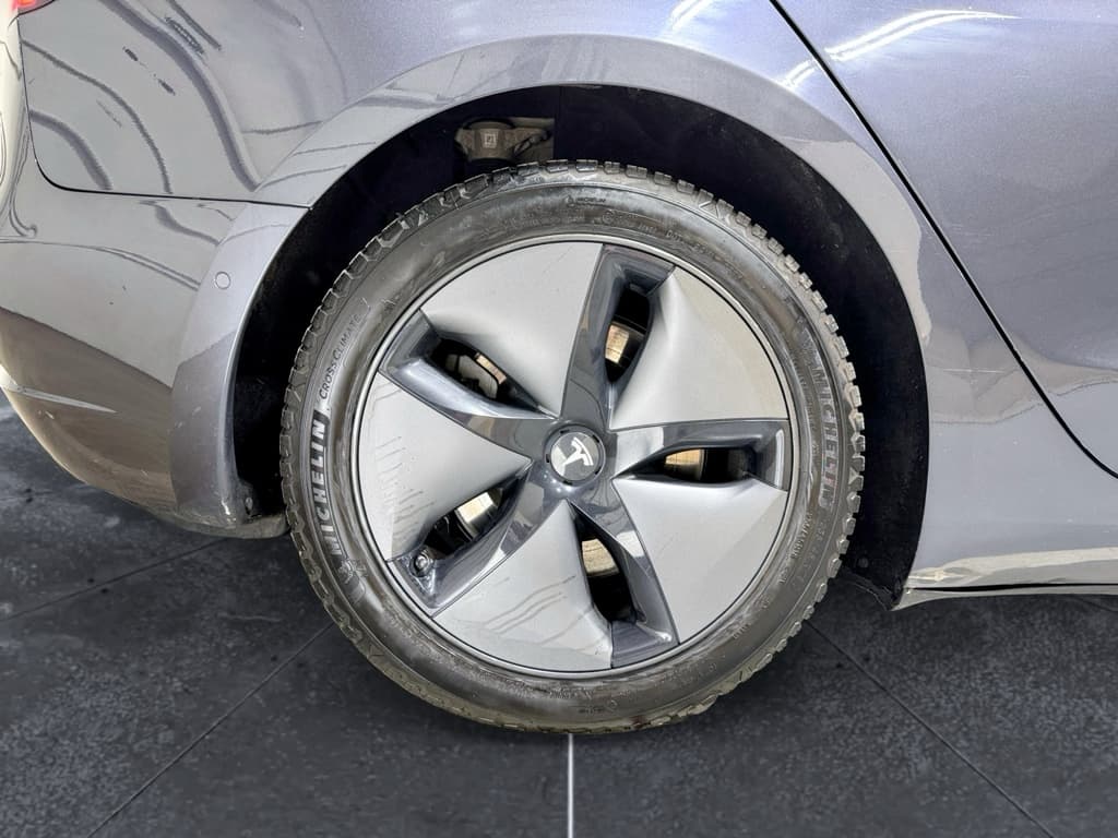 2018 Tesla Model 3 view 35
