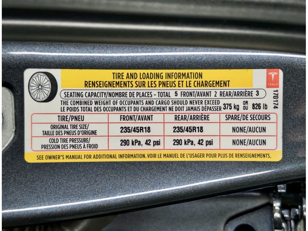 2018 Tesla Model 3 view 28