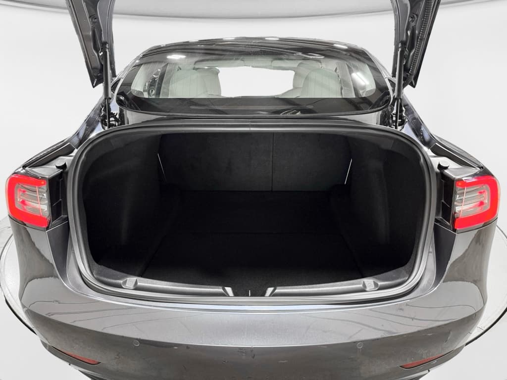 2018 Tesla Model 3 view 25