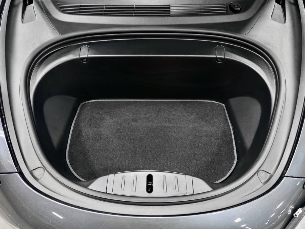 2018 Tesla Model 3 view 24