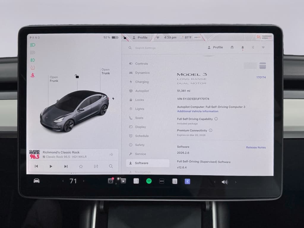 2018 Tesla Model 3 view 11