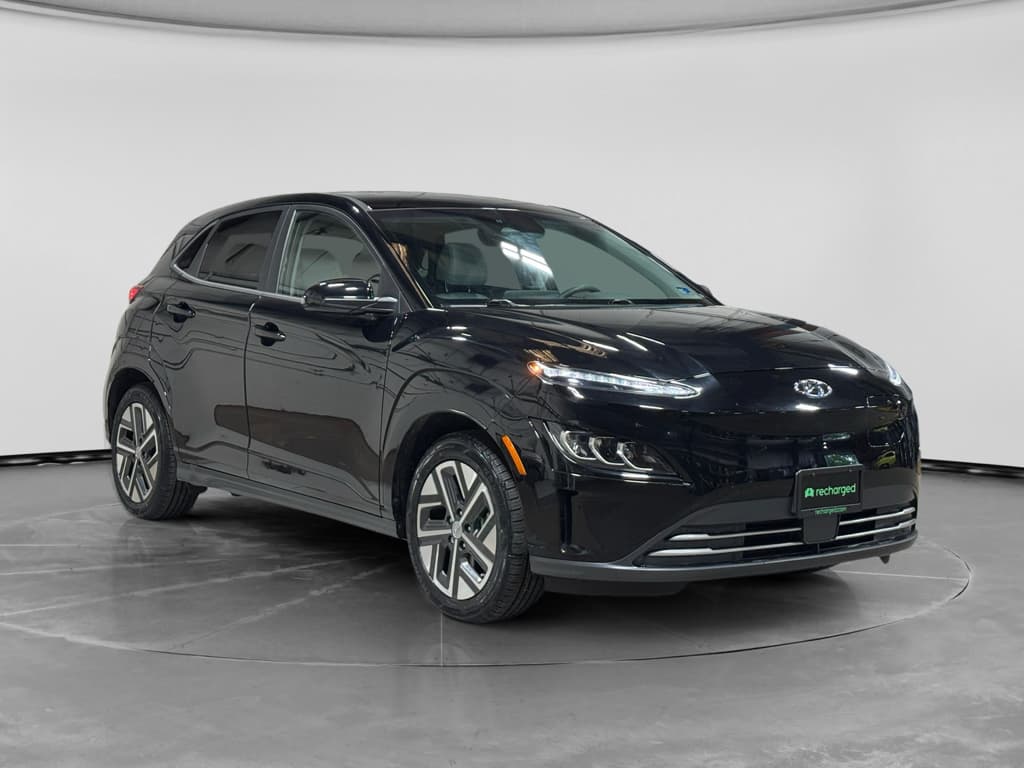 2023 Hyundai Kona EV view 4
