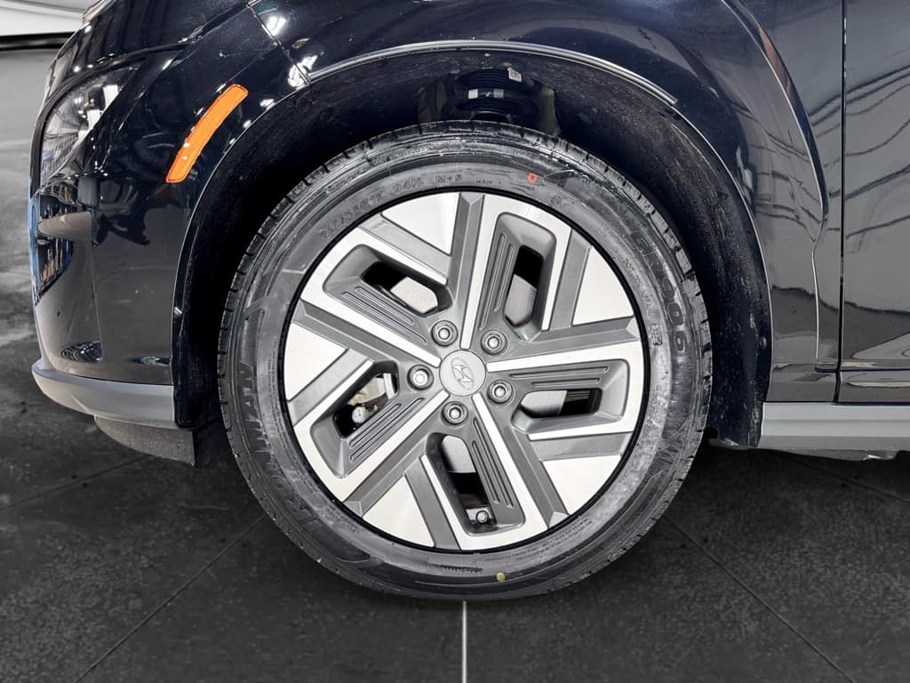 2023 Hyundai Kona EV view 29