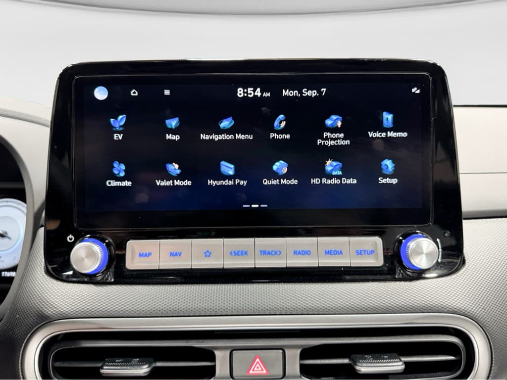 2023 Hyundai Kona EV view 13