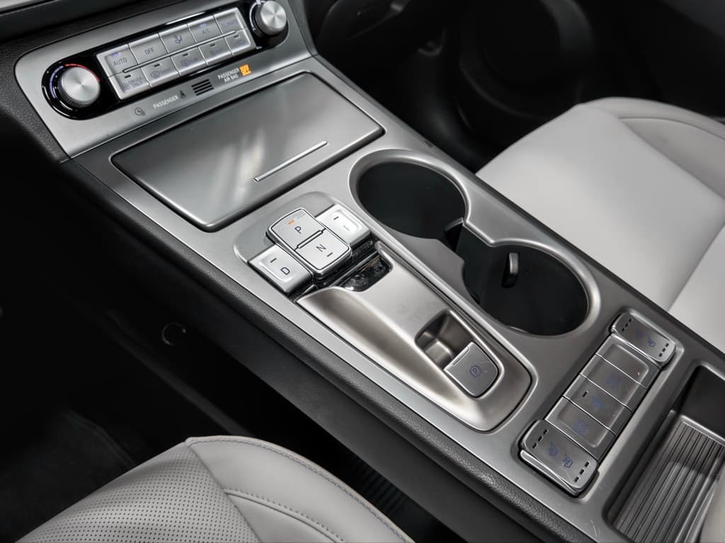 2023 Hyundai Kona EV view 19