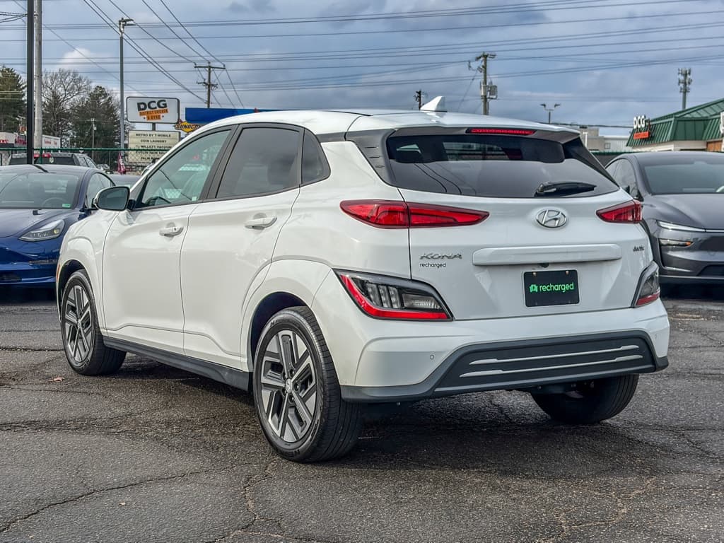2023 Hyundai Kona EV view 2