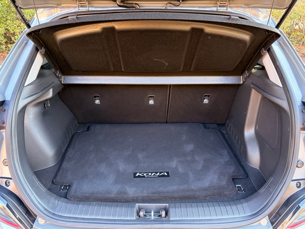 2023 Hyundai Kona EV view 26