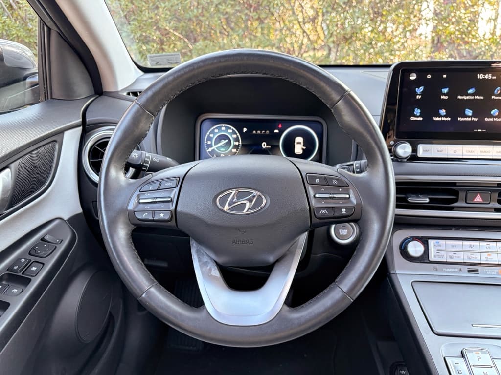 2023 Hyundai Kona EV view 8