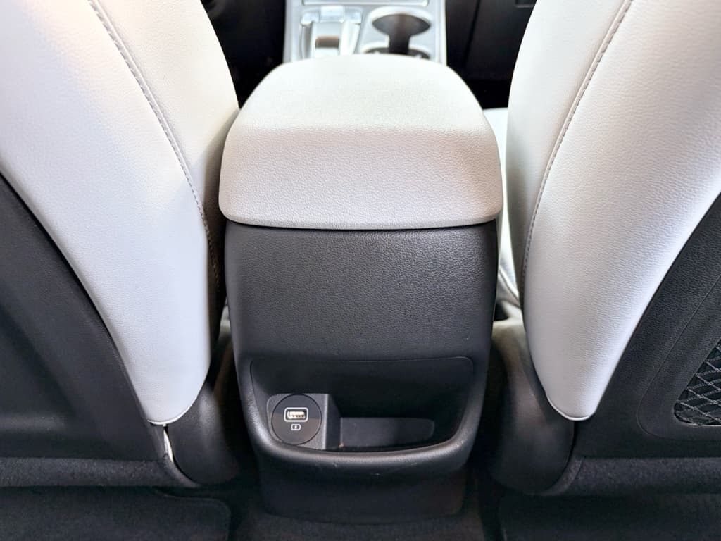 2023 Hyundai Kona EV view 22