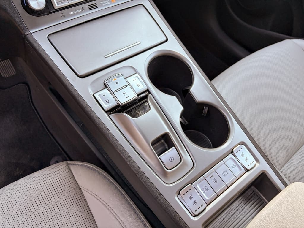 2023 Hyundai Kona EV view 20