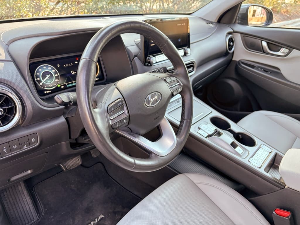 2023 Hyundai Kona EV view 19