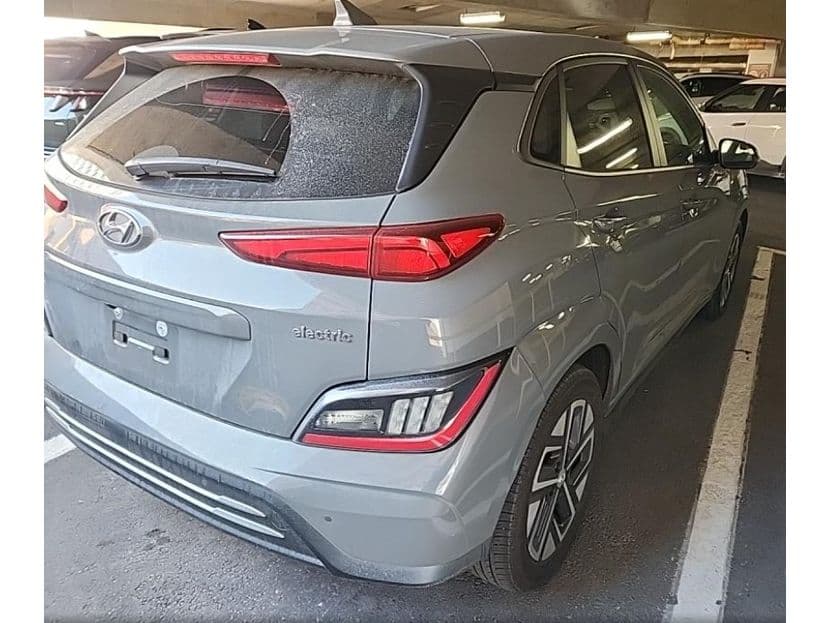 2023 Hyundai Kona EV view 3