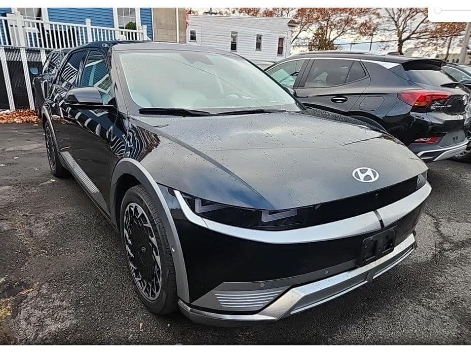 2023 Hyundai IONIQ 5 view 4