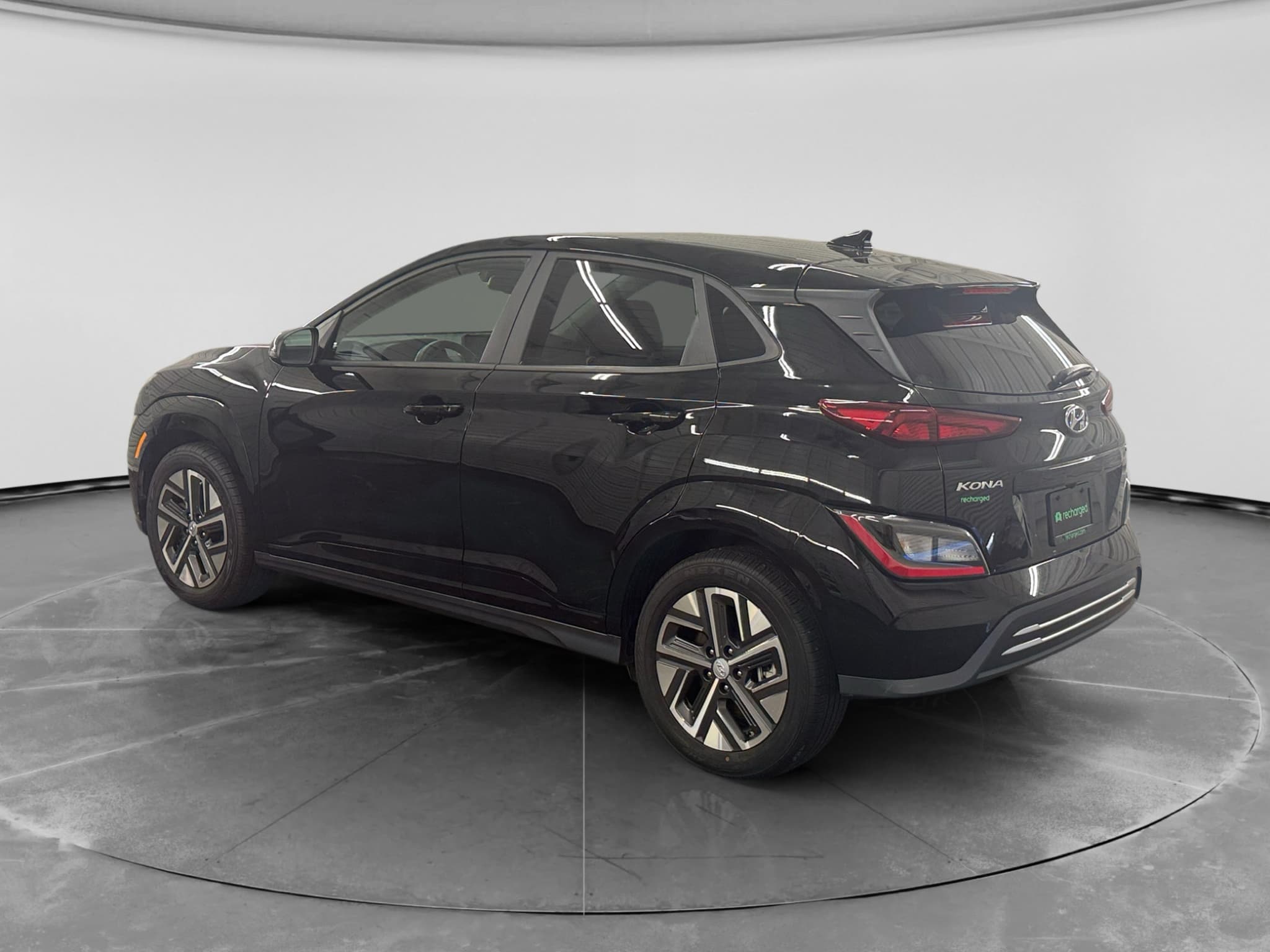 2023 Hyundai Kona EV view 2