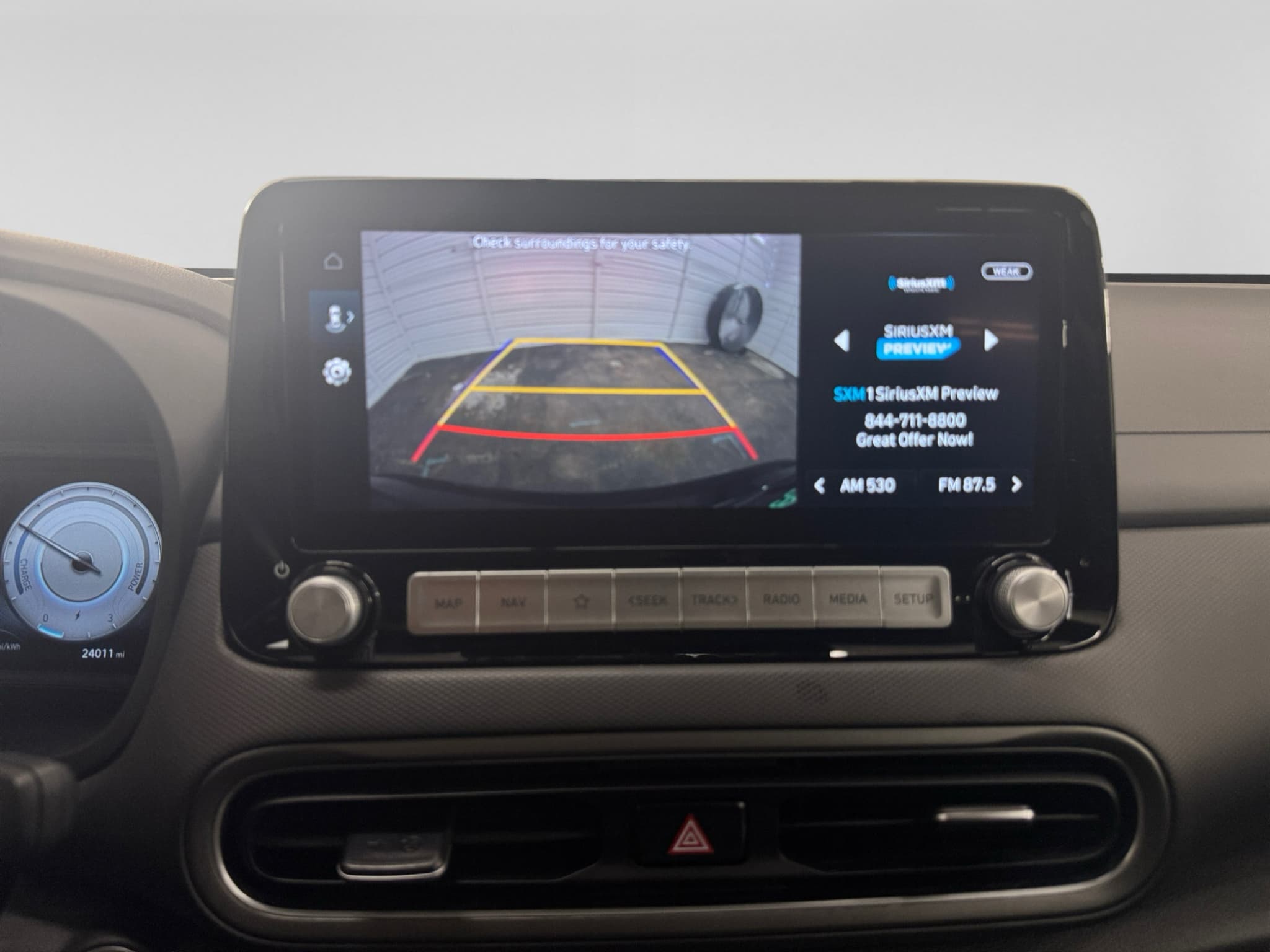 2023 Hyundai Kona EV view 14