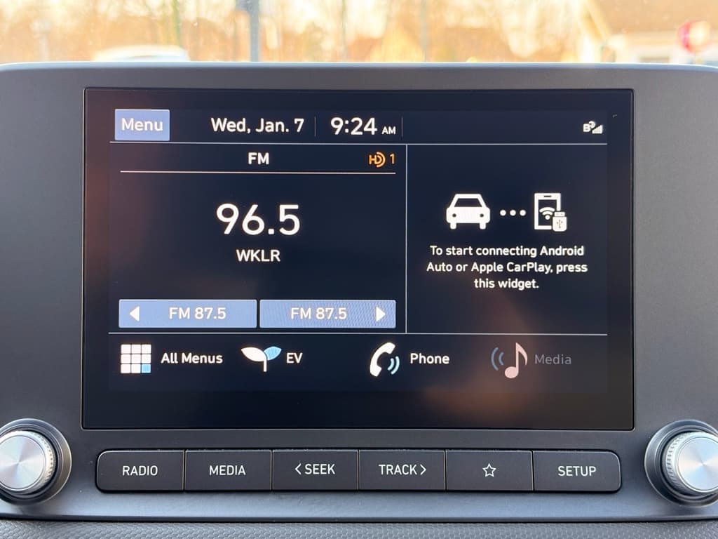 2023 Hyundai Kona EV view 13