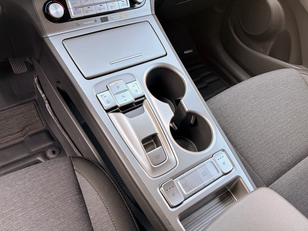 2023 Hyundai Kona EV view 20