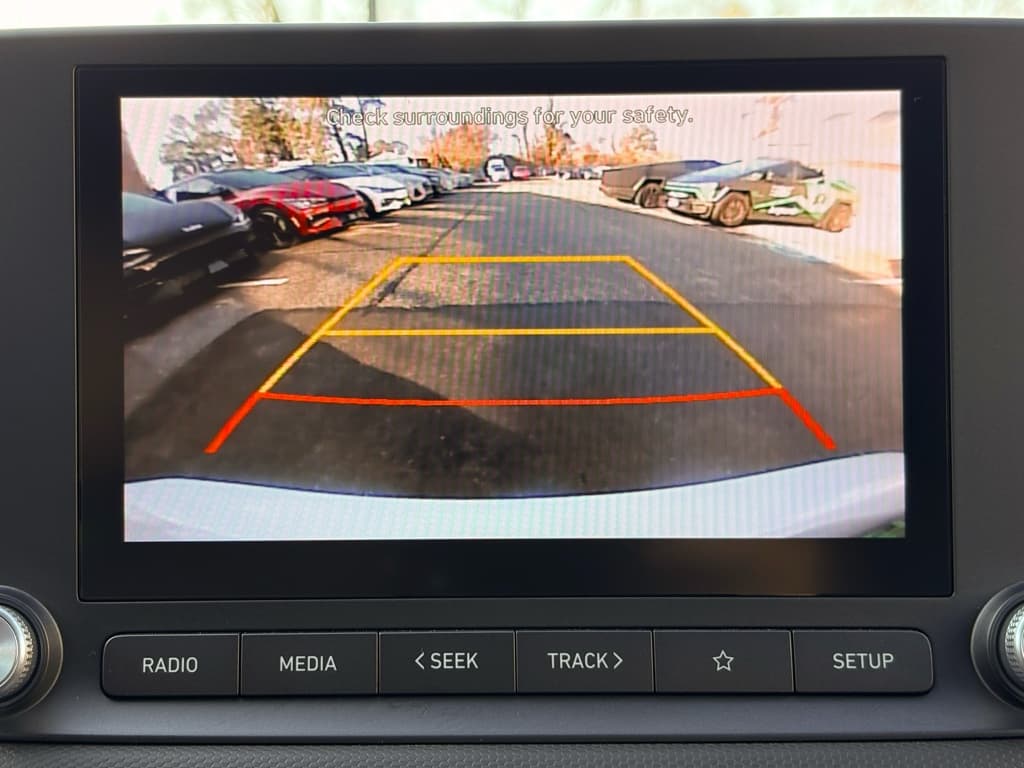 2023 Hyundai Kona EV view 15