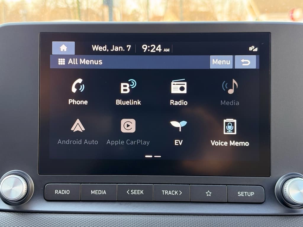 2023 Hyundai Kona EV view 11