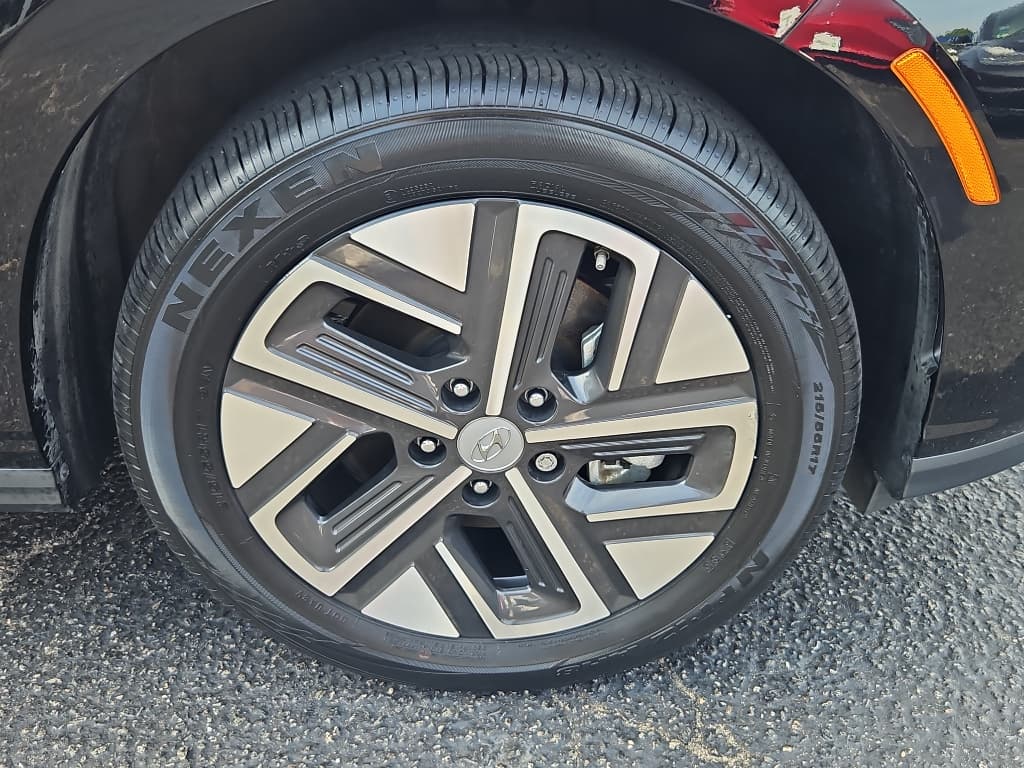 2023 Hyundai Kona EV view 33