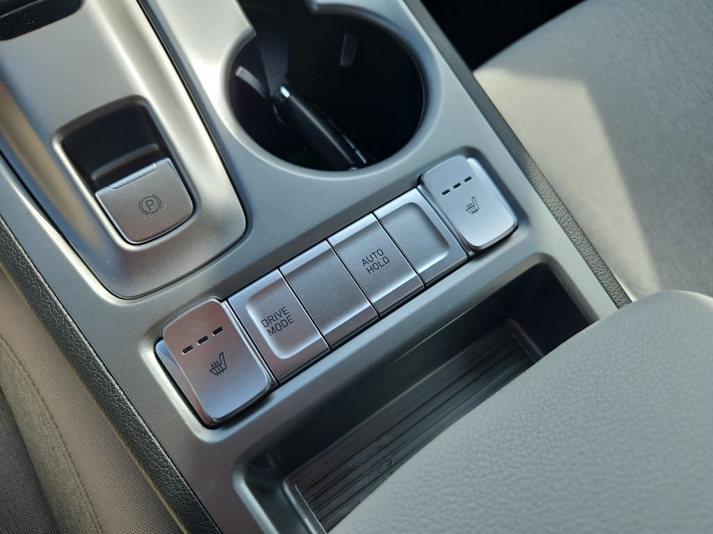 2023 Hyundai Kona EV view 19