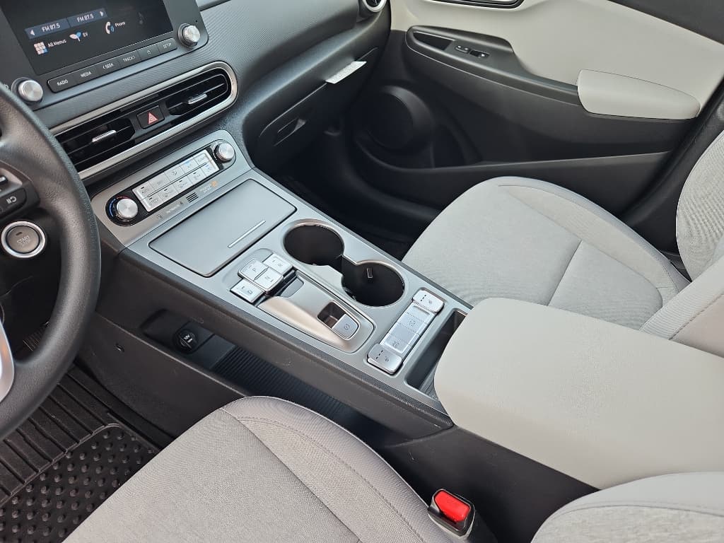 2023 Hyundai Kona EV view 20