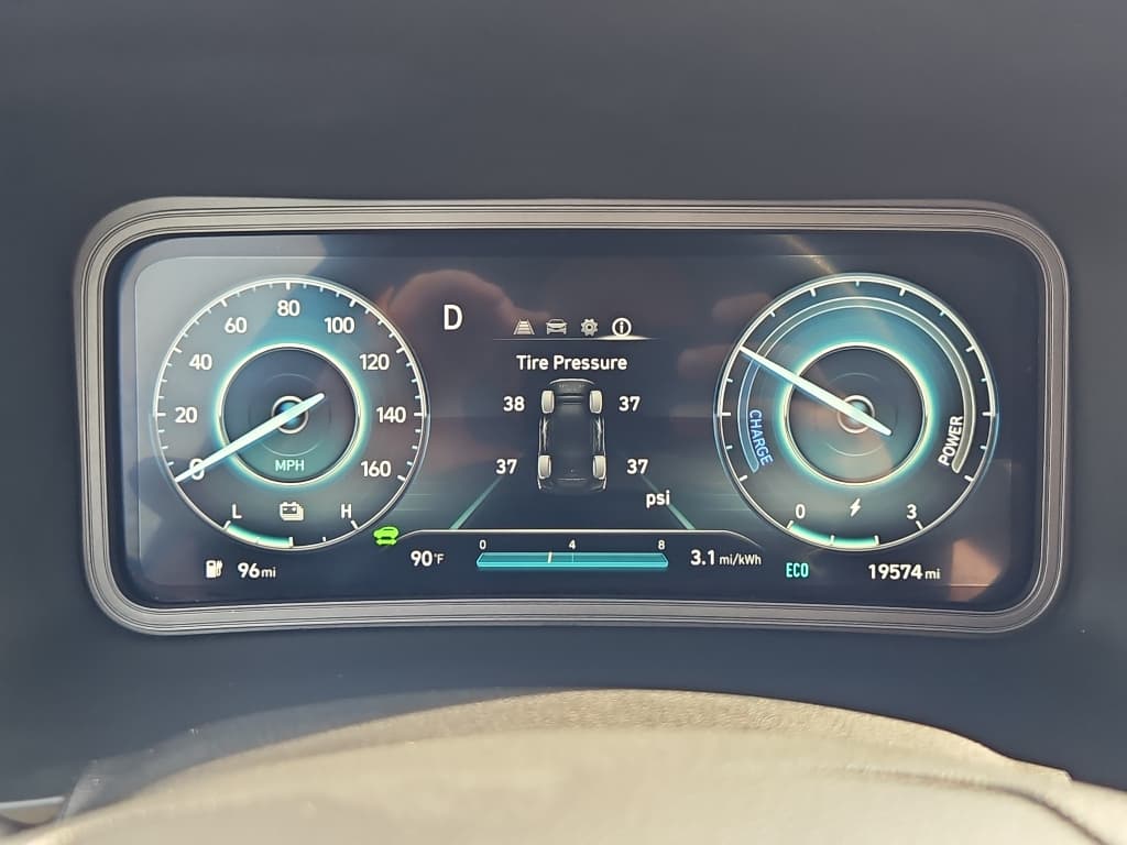 2023 Hyundai Kona EV view 11