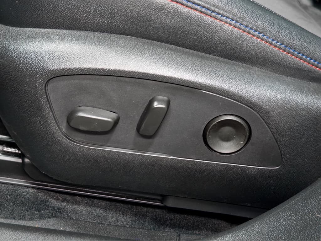 2024 Chevrolet Blazer EV view 6