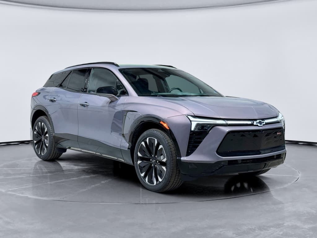 2024 Chevrolet Blazer EV view 4