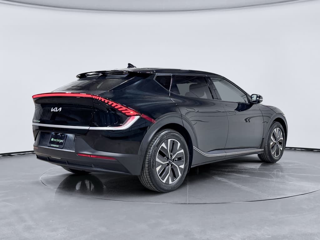 2024 Kia EV6 view 3