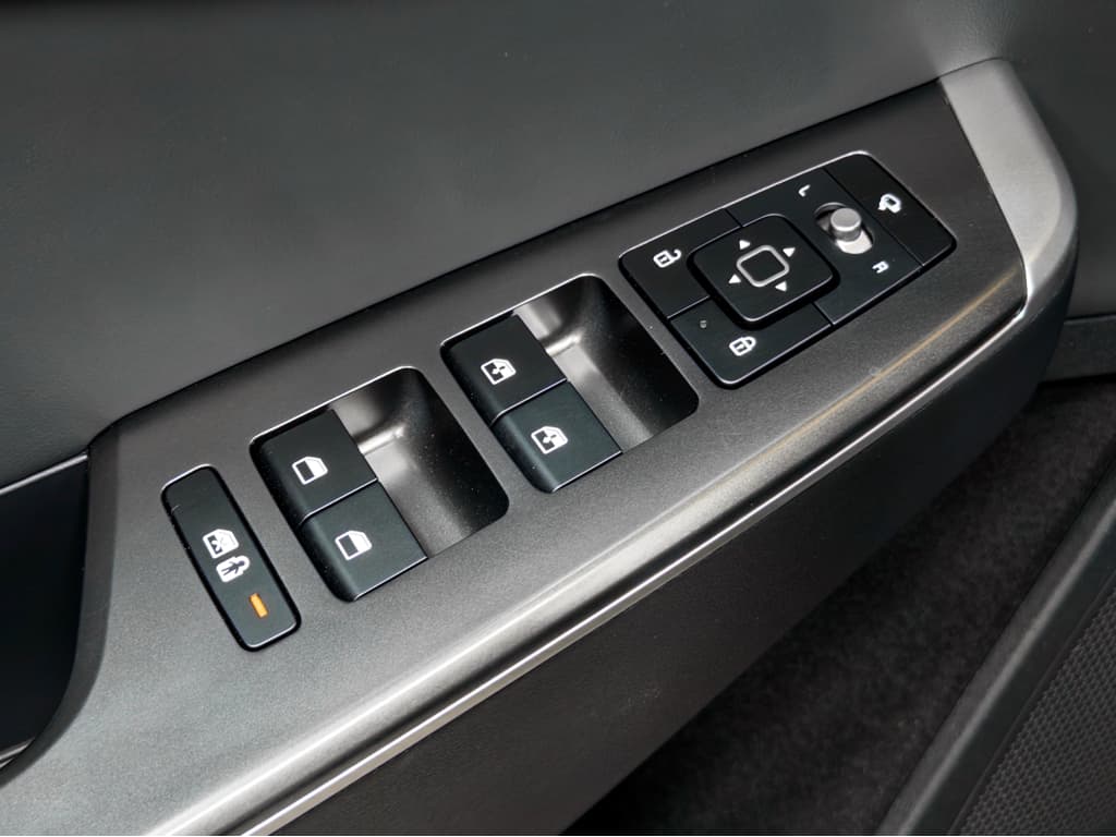2024 Kia EV6 view 7