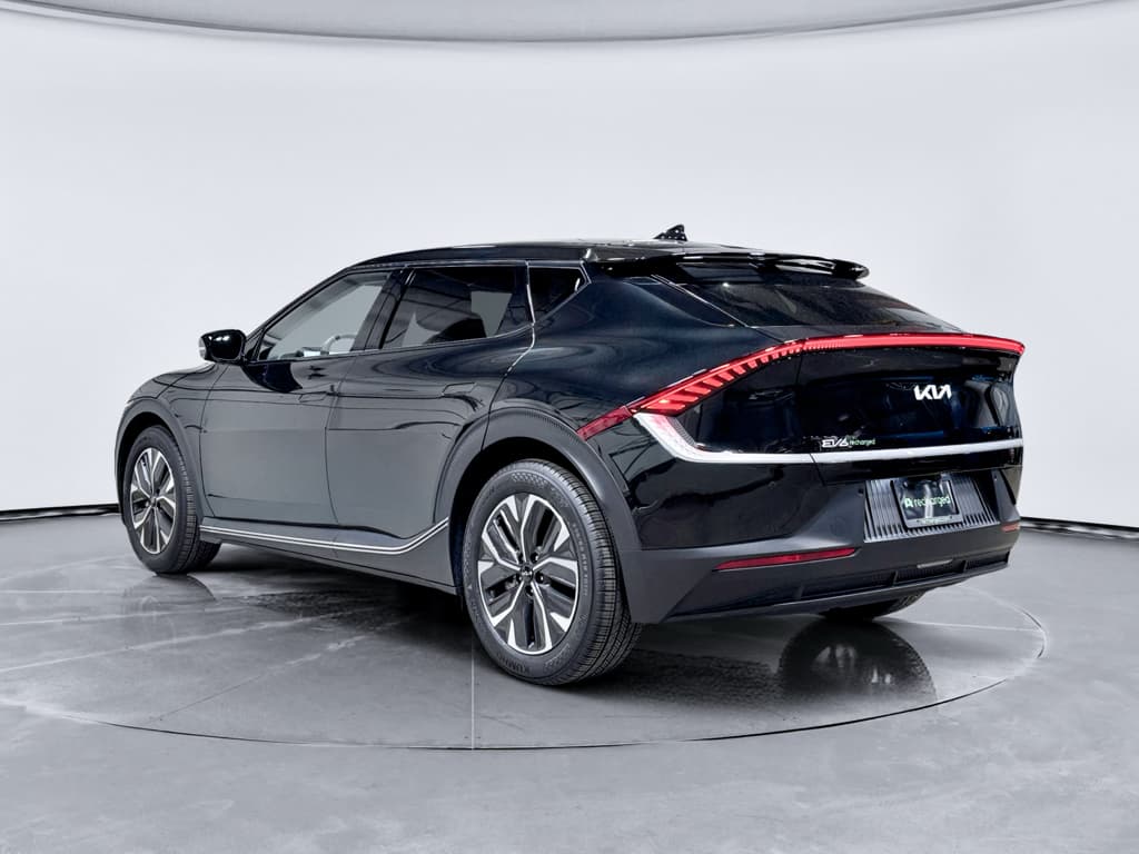 2024 Kia EV6 view 2