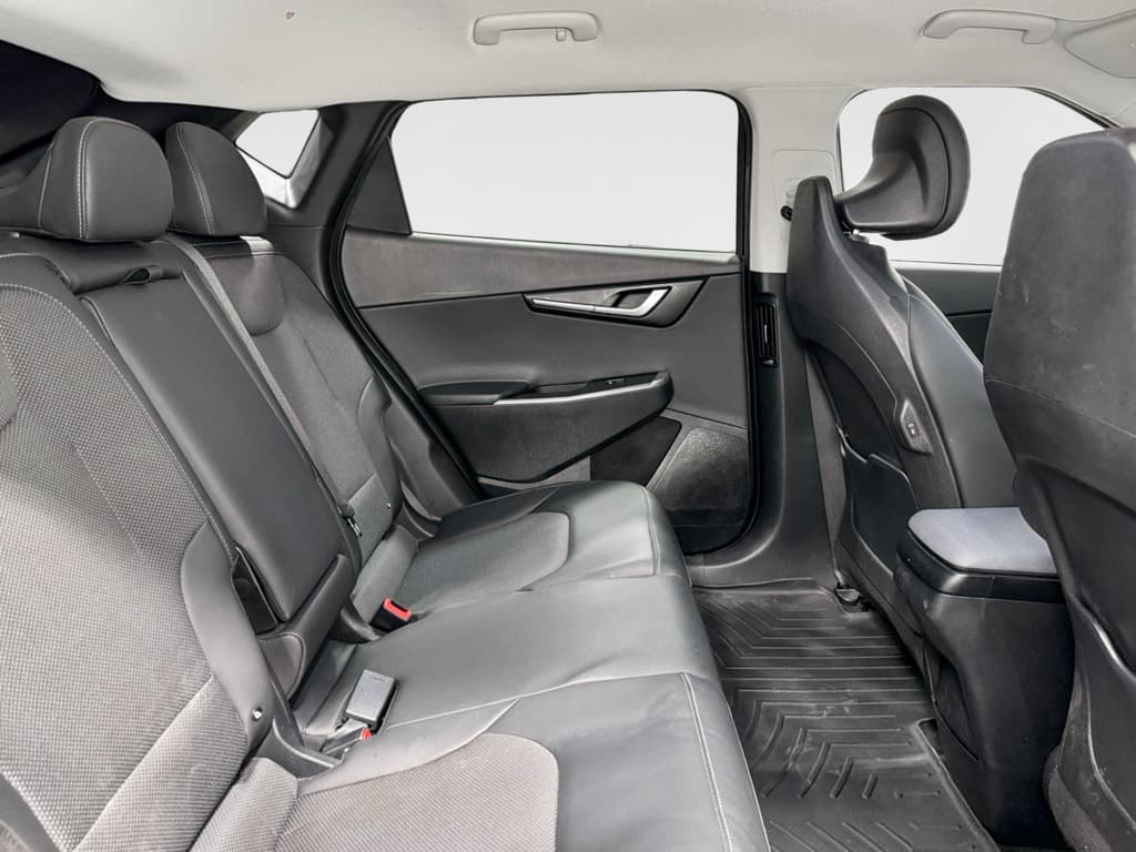 2024 Kia EV6 view 24