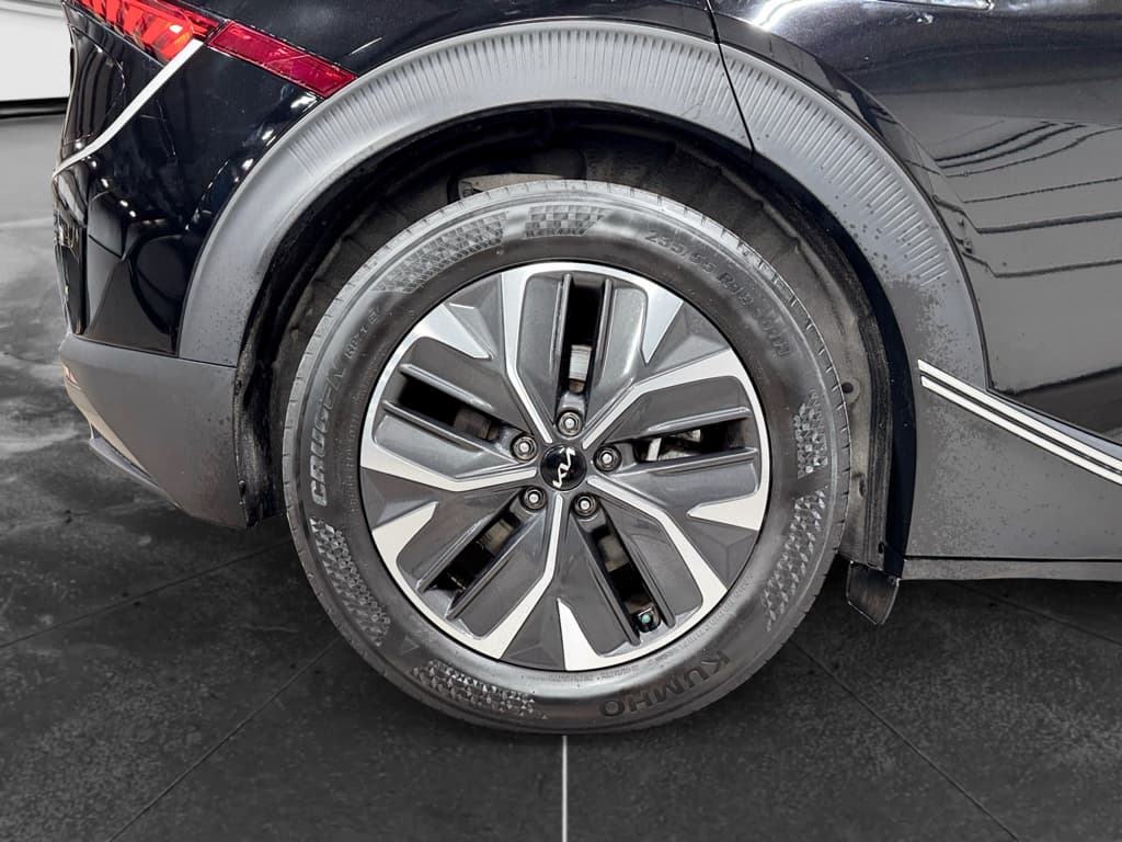 2024 Kia EV6 view 37