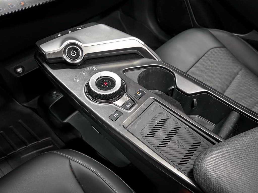 2024 Kia EV6 view 19