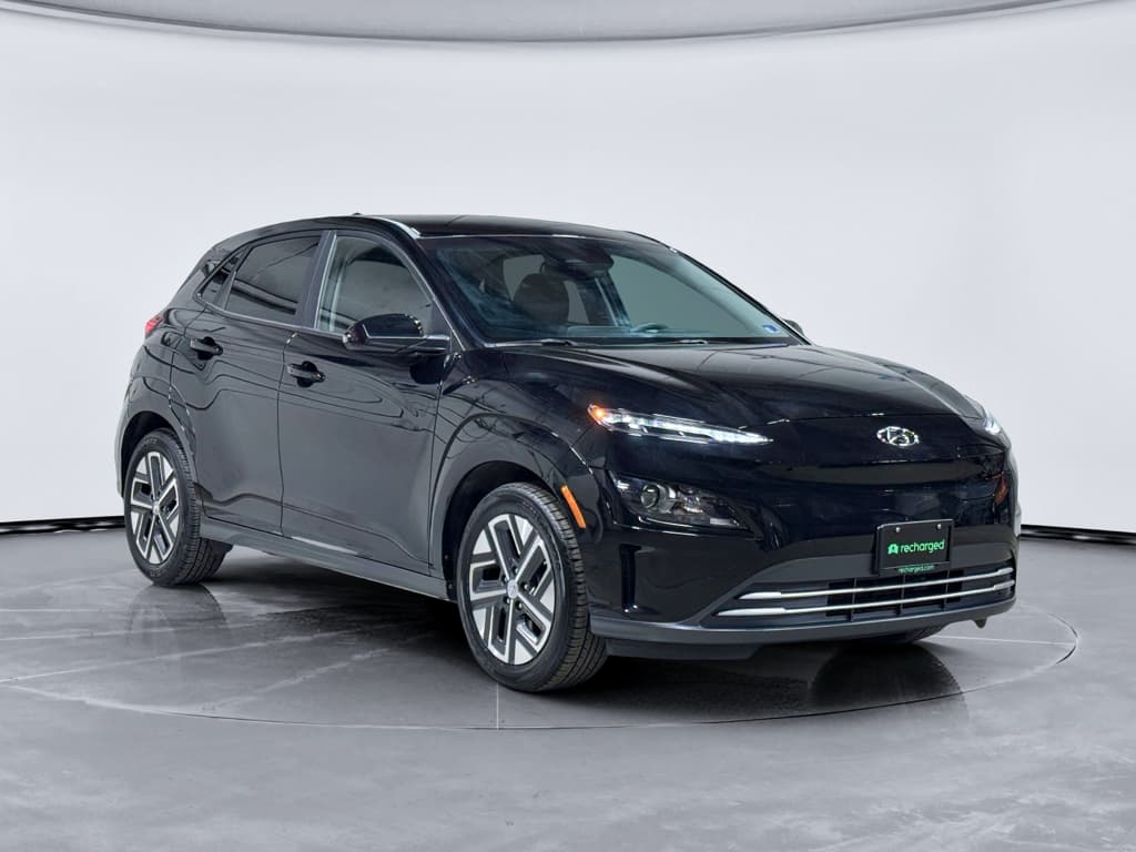 2023 Hyundai Kona EV view 4