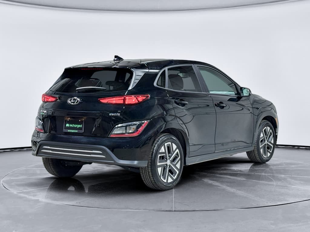 2023 Hyundai Kona EV view 3