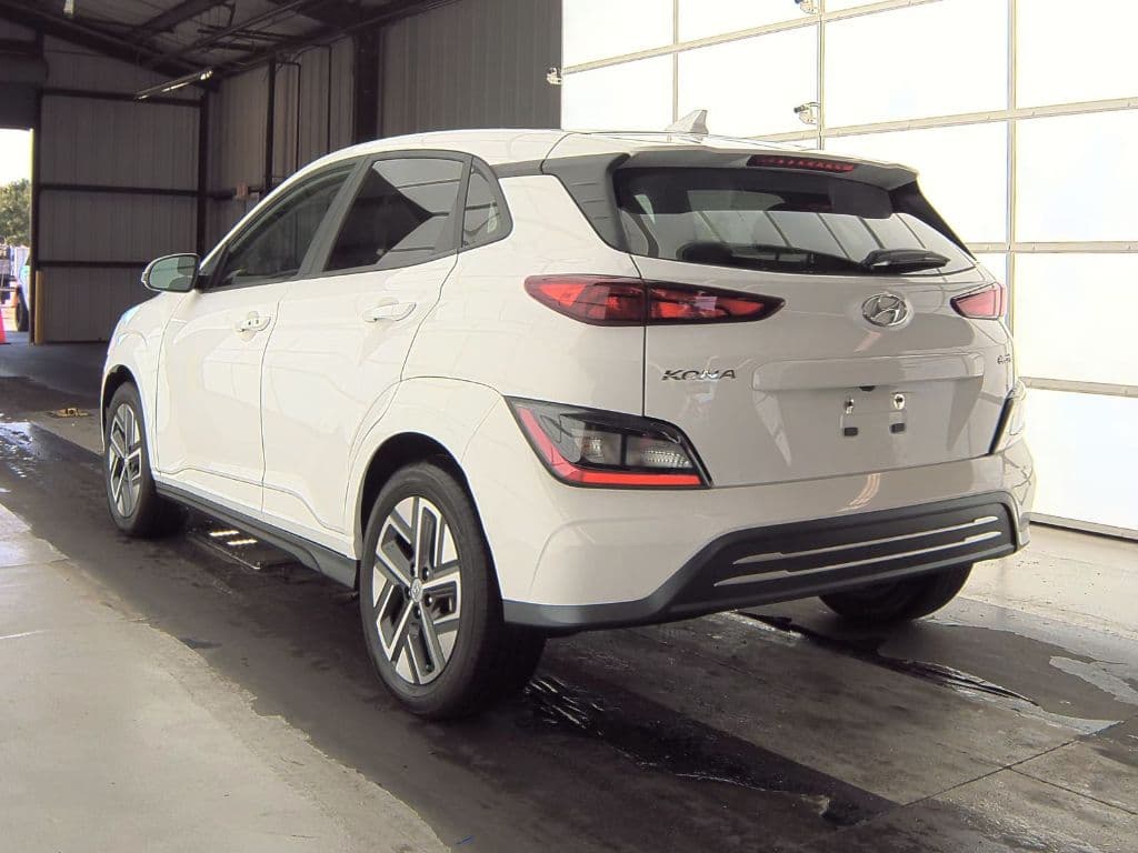 2023 Hyundai Kona EV view 6