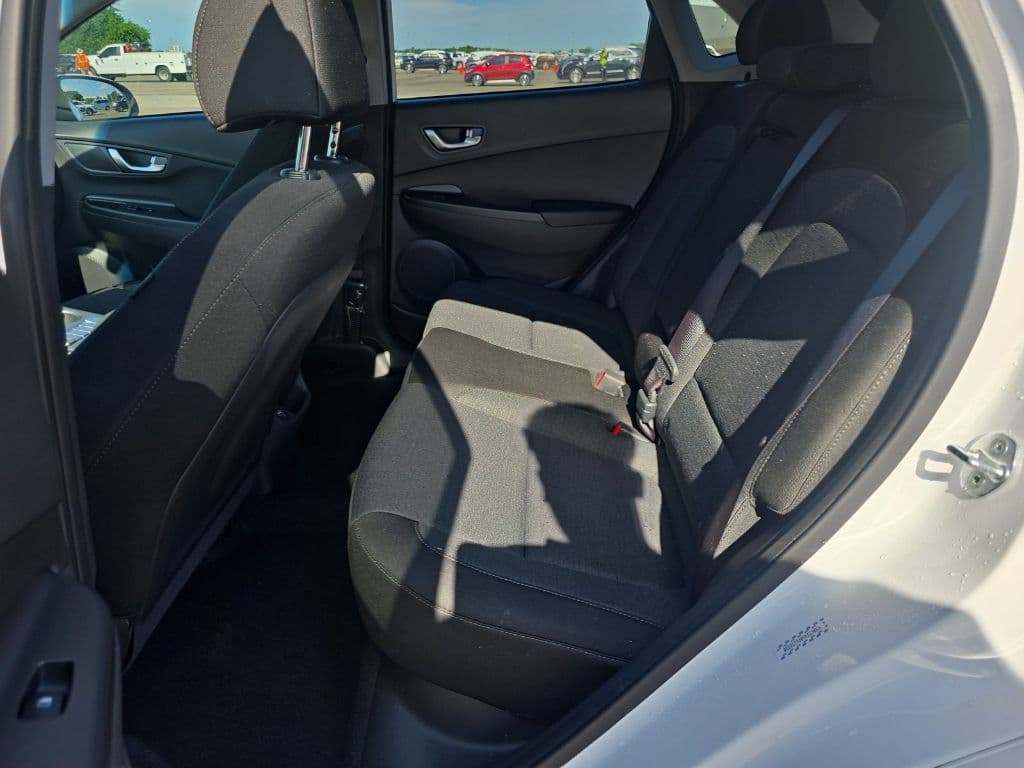 2023 Hyundai Kona EV view 8