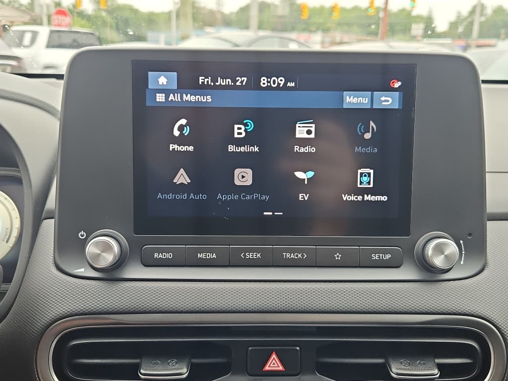 2023 Hyundai Kona EV view 10