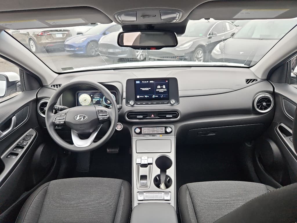 2023 Hyundai Kona EV view 15