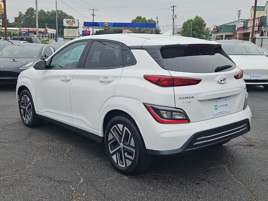 2023 Hyundai Kona EV view 2