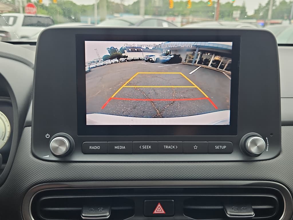 2023 Hyundai Kona EV view 13