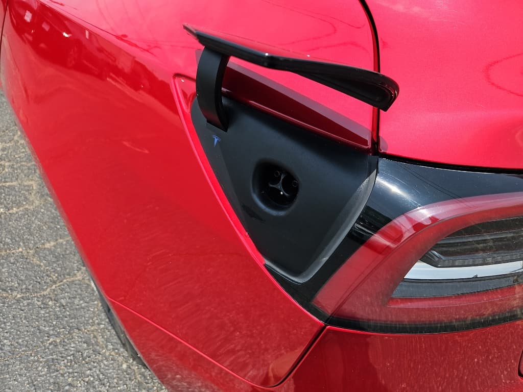 2022 Tesla Model 3 view 5