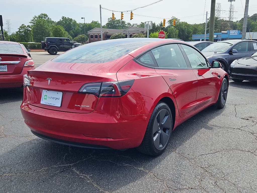 2022 Tesla Model 3 view 3